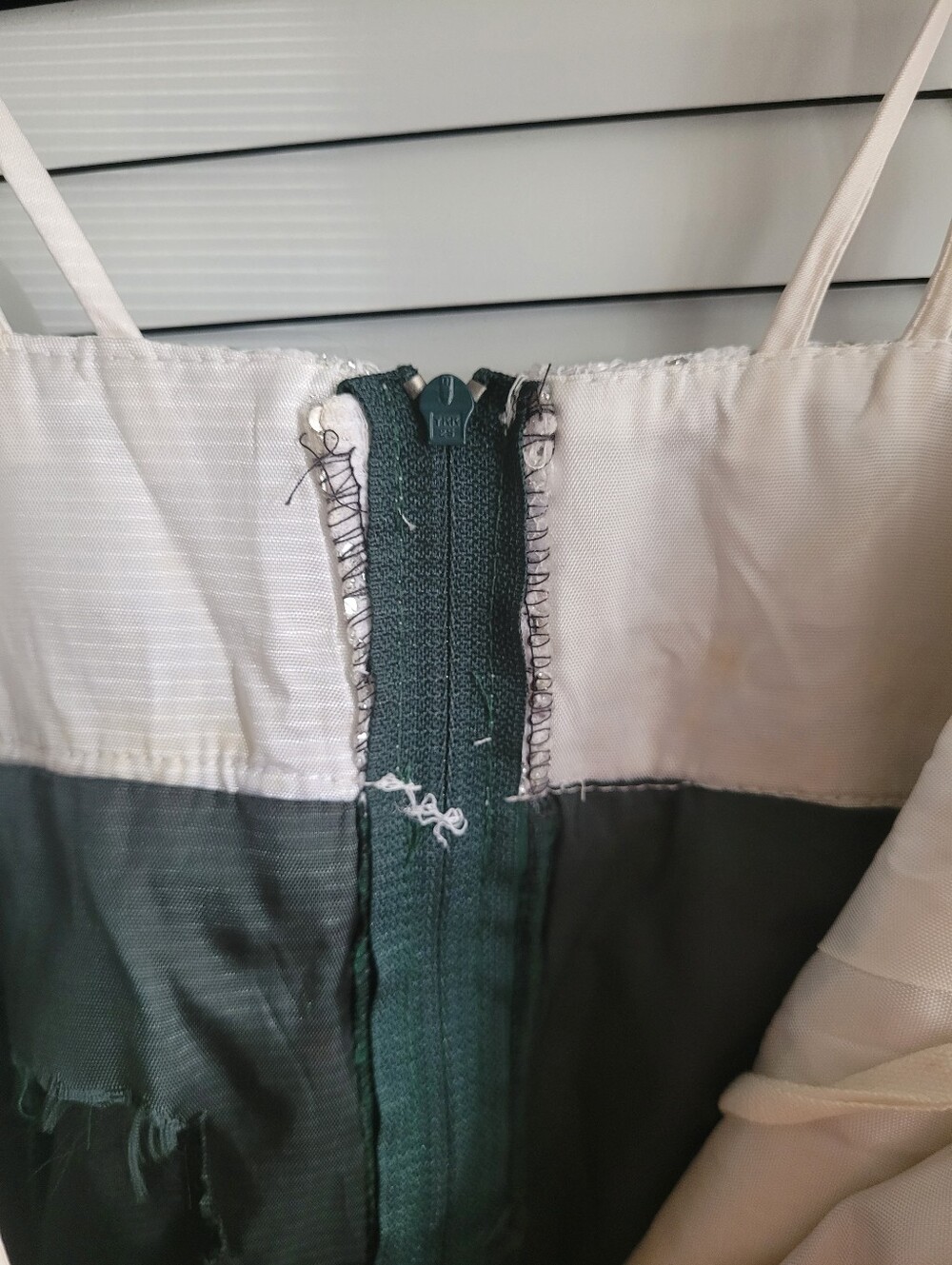 Vintage Green Chiffon Dress with Ivory Lace Bodice Size Small - Picture 6 of 12